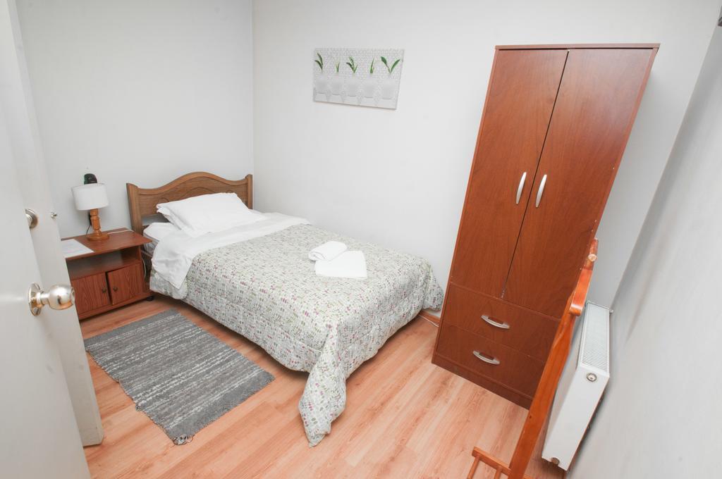 Hostal Y Departamentos Alcala Temuco Kamer foto